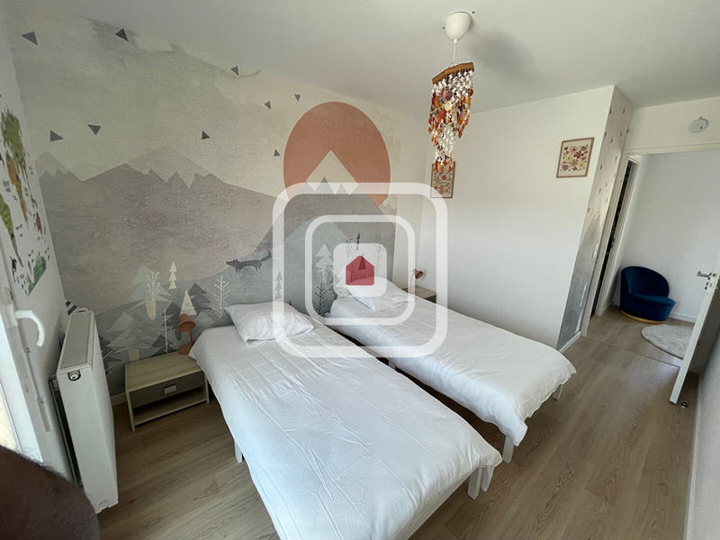 Maison - 90 m² - 4 pièces