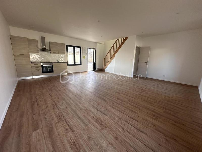 Maison - 827 m² - 35 pièces