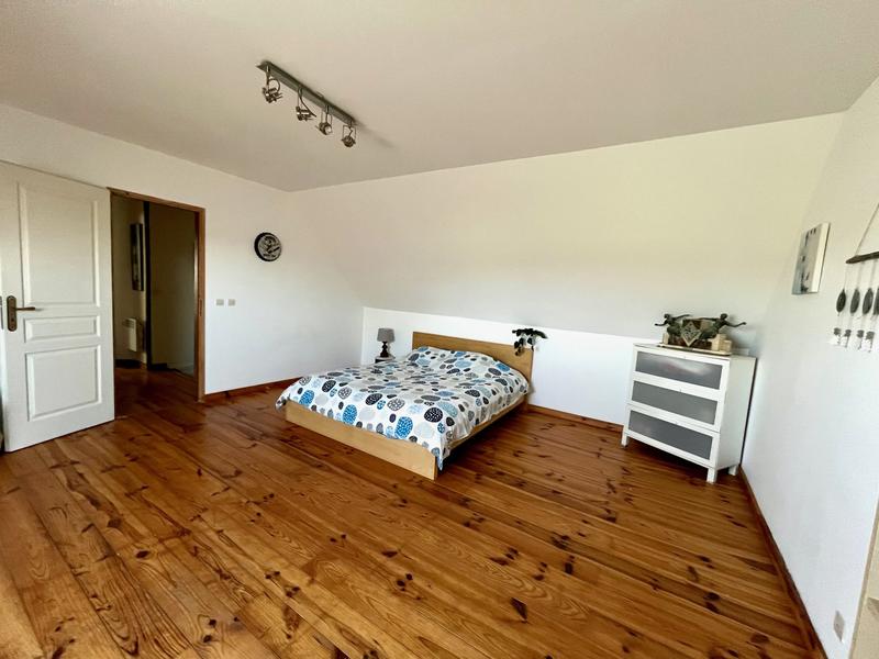 Maison traditionnelle - 133 m² - 7 pièces