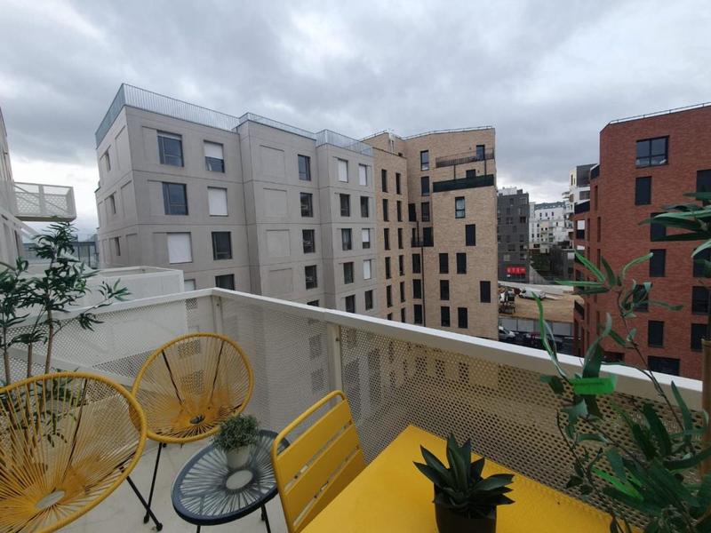 Appartement - 80 m² - 4 pièces