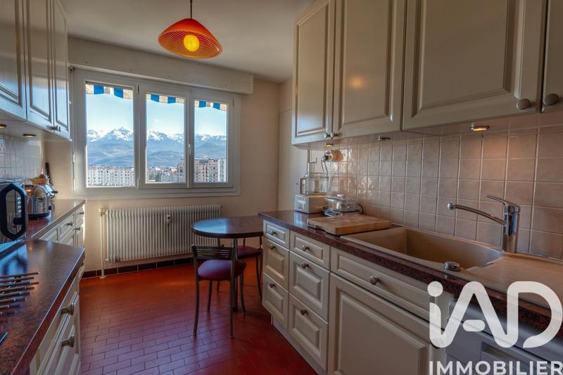 Appartement - 123 m² - 7 pièces