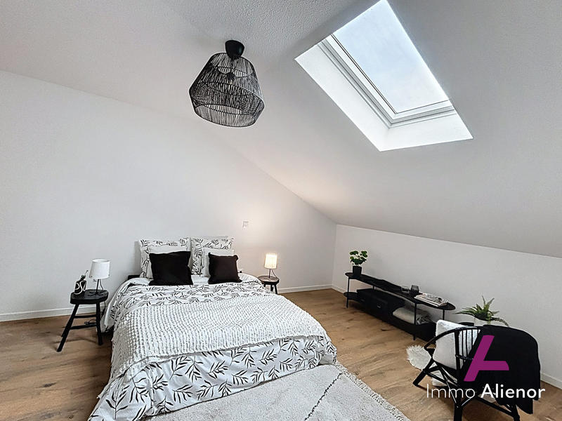 Duplex - 99 m² - 5 pièces