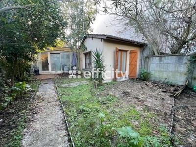 Maison - 88 m² - 4 pièces