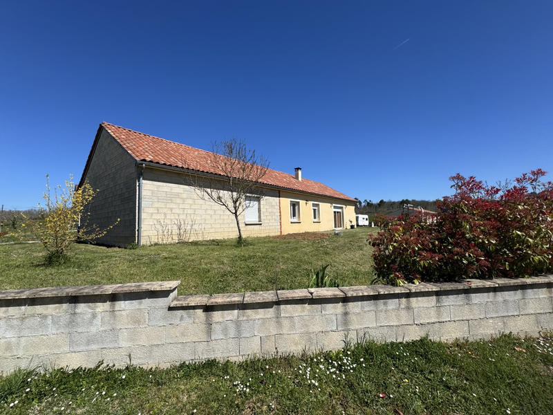 Maison - 104 m² - 5 pièces