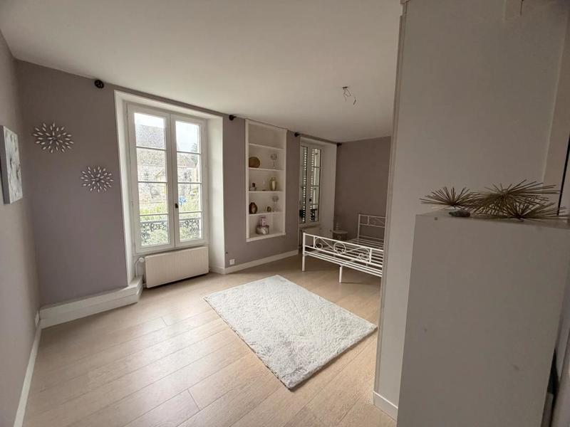 Moulin - 500 m² - 10 pièces