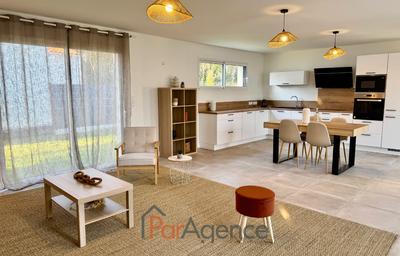 Maison - 136 m² - 5 pièces