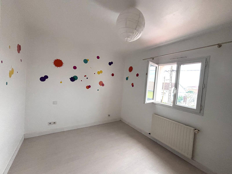 Maison - 96 m² - 3 pièces