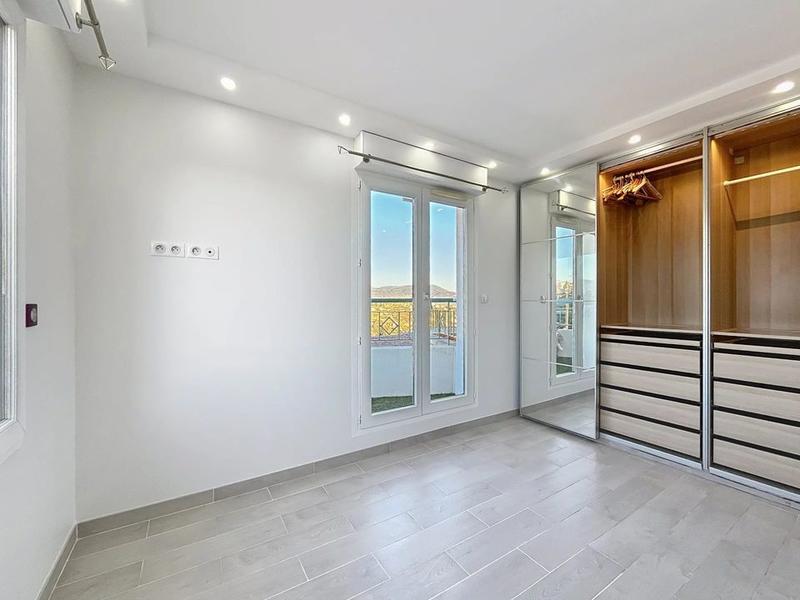 Appartement - 79 m² - 3 pièces