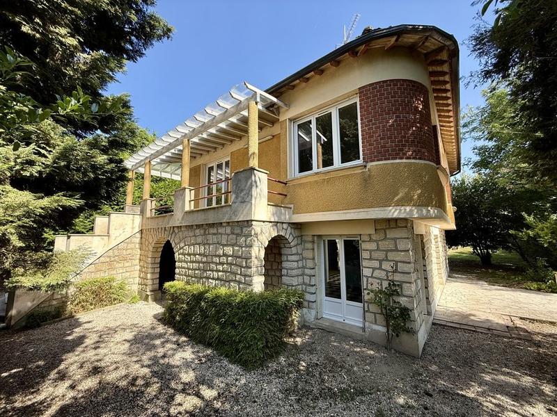 Maison - 155 m² - 6 pièces