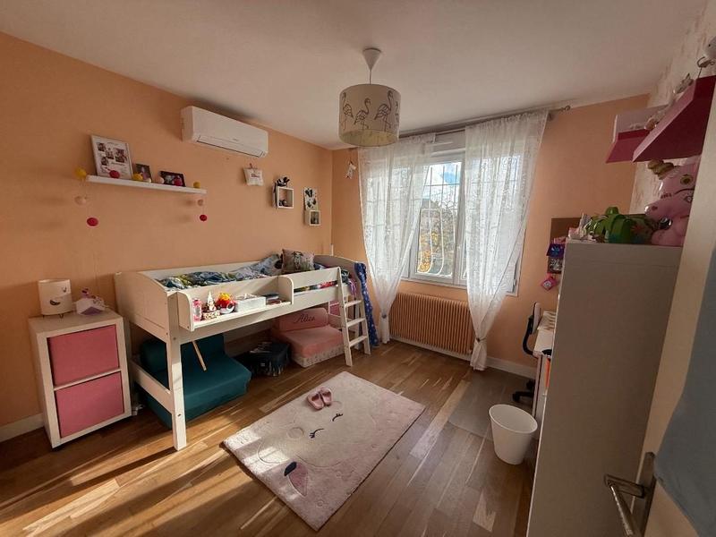 Maison - 143 m² - 6 pièces