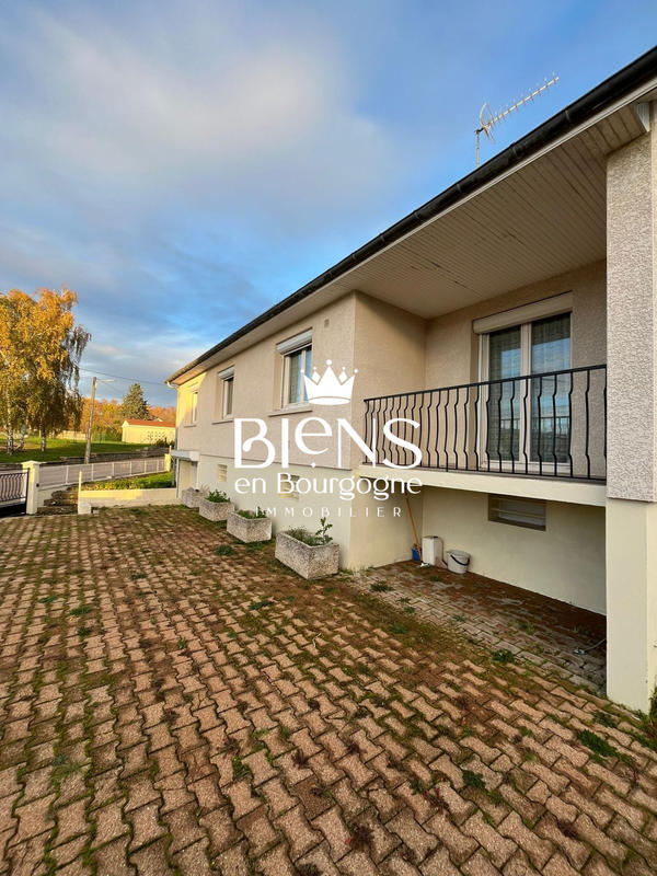 Maison - 85 m² - 5 pièces