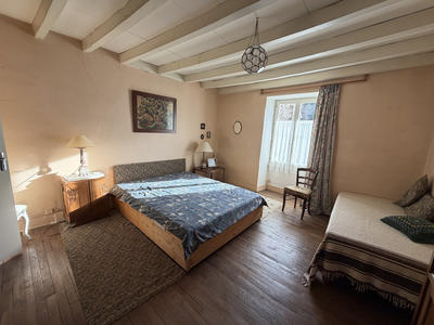 Maison - 160 m² - 8 pièces