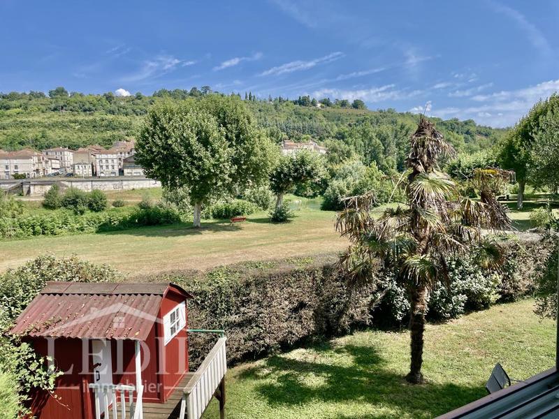 Maison - 150 m² - 7 pièces