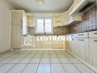 Maison - 135 m² - 7 pièces