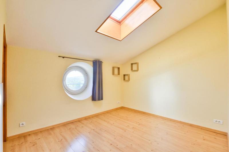 Maison - 175 m² - 5 pièces