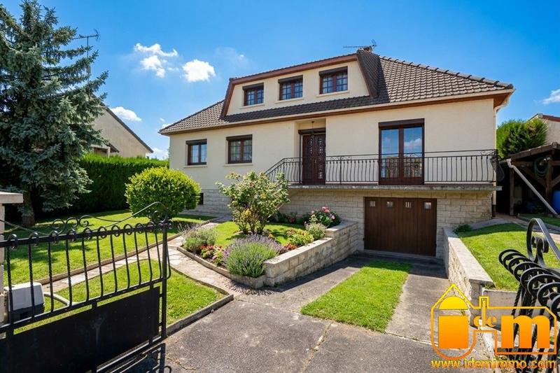 Pavillon - 130 m² - 7 pièces