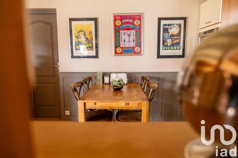 Maison - 222 m² - 7 pièces