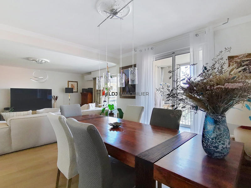 Appartement - 116 m² - 4 pièces