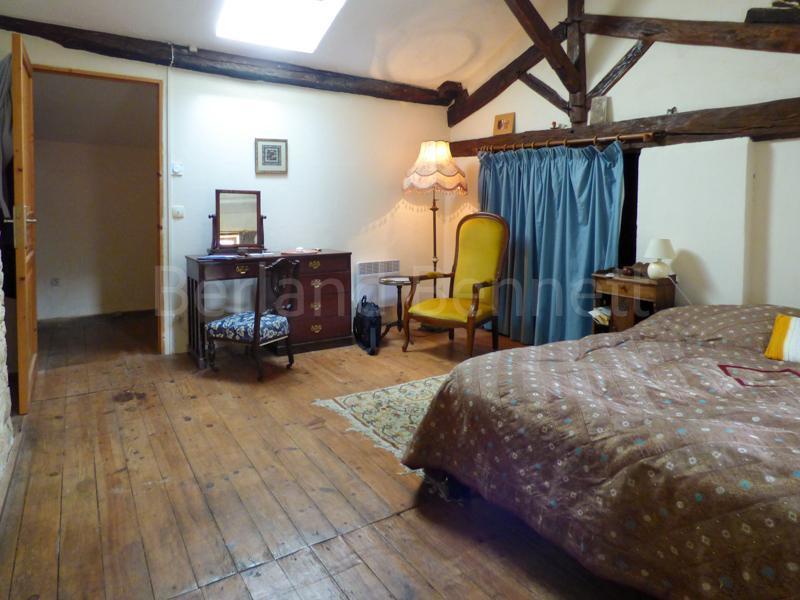 Maison en pierre - 177 m² - 7 pièces