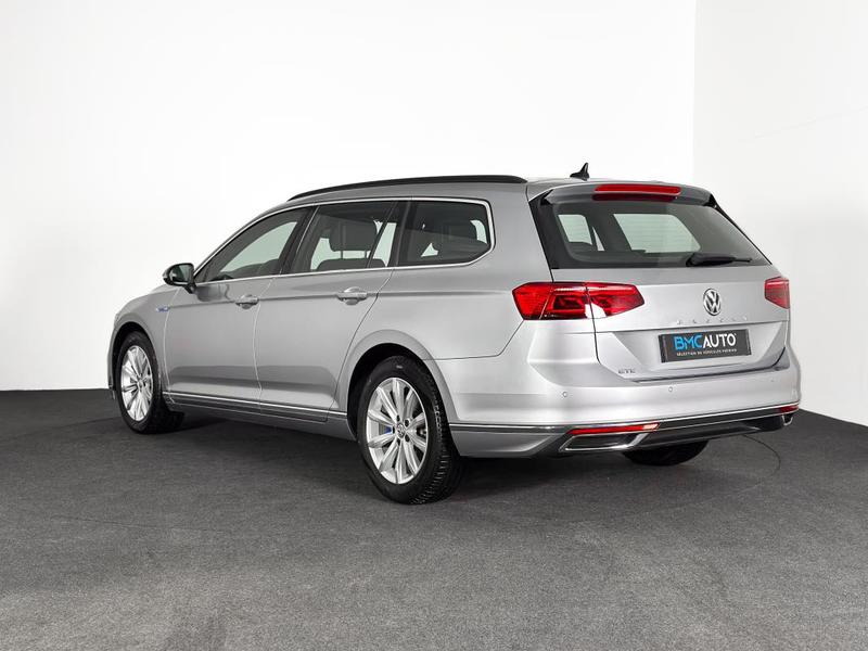 Volkswagen Passat Sw Gte 218ch Dsg Hybride Rechargeable Ja17p Digital Cockpit Carplay Camera Gps Pro