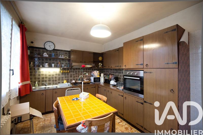 Maison - 96 m² - 5 pièces