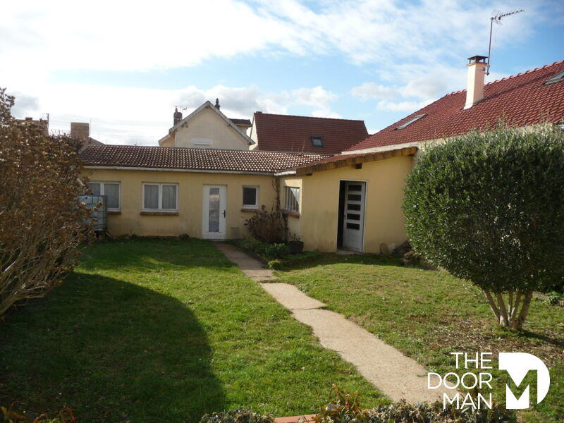 Maison traditionnelle - 87 m² - 3 pièces