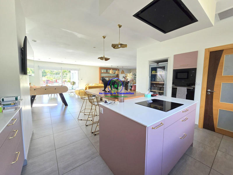 Villa - 191 m² - 7 pièces