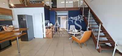 Appartement - 105 m² - 4 pièces