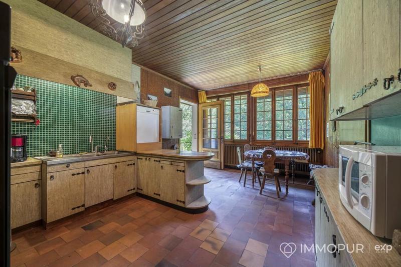 Propriété - 200 m² - 12 pièces