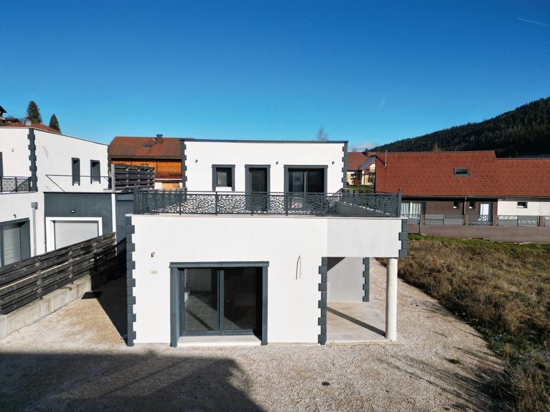 Maison contemporaine - 140 m² - 6 pièces