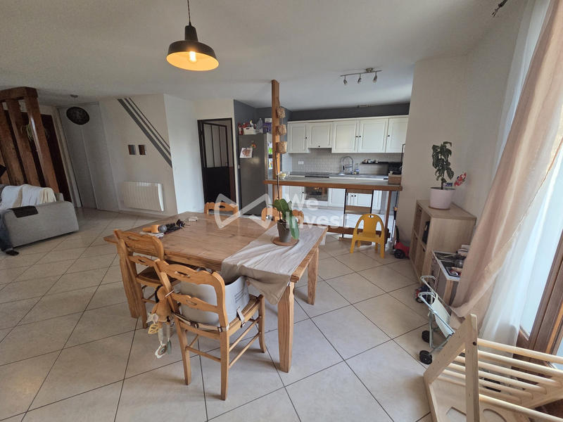 Maison traditionnelle - 90 m² - 4 pièces