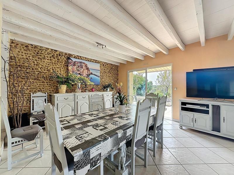 Maison en pierre - 232 m² - 7 pièces