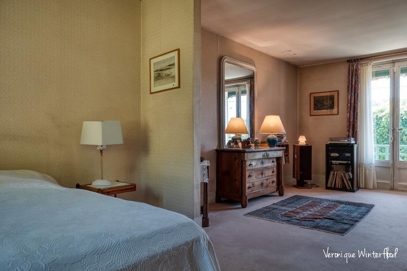 Demeure - 231 m² - 8 pièces