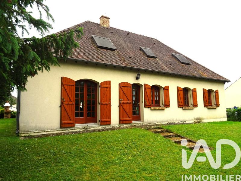 Maison - 195 m² - 9 pièces