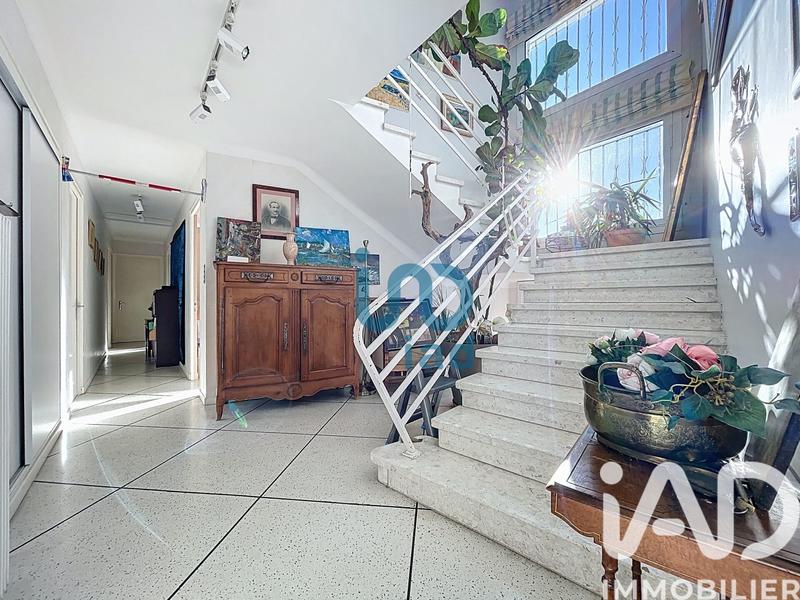 Maison de maîtres - 260 m² - 7 pièces