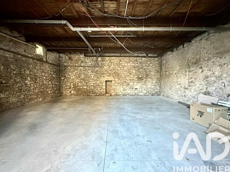 Maison - 340 m² - 9 pièces