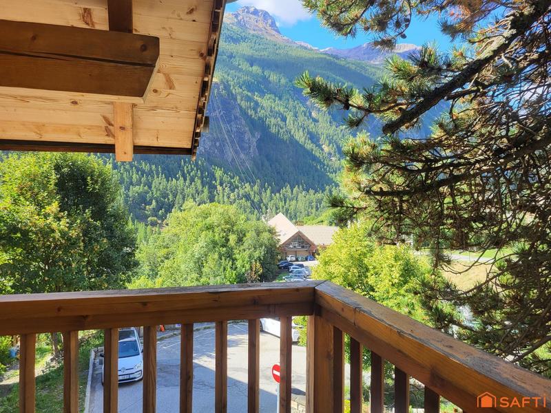 Maison - 211 m² - 6 pièces