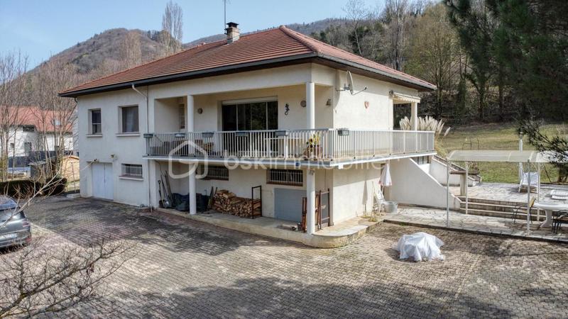 Maison - 146 m² - 5 pièces