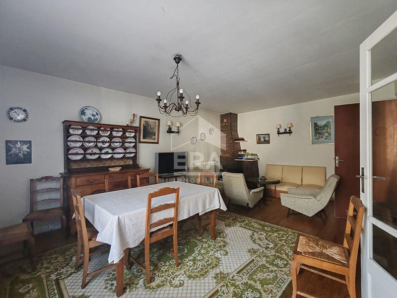 Maison - 157 m² - 8 pièces