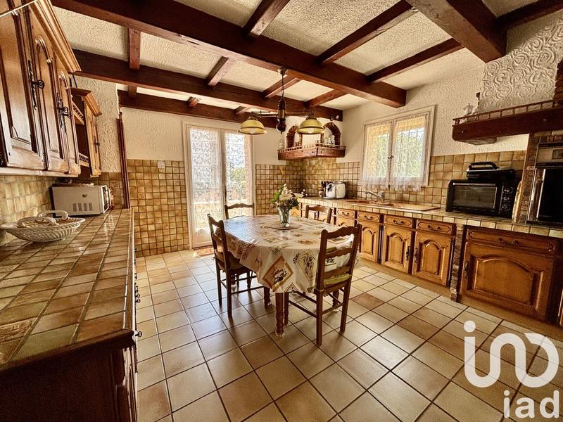 Maison - 203 m² - 8 pièces