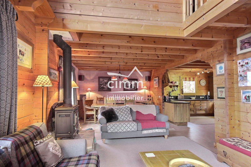 Châlet - 239 m² - 7 pièces