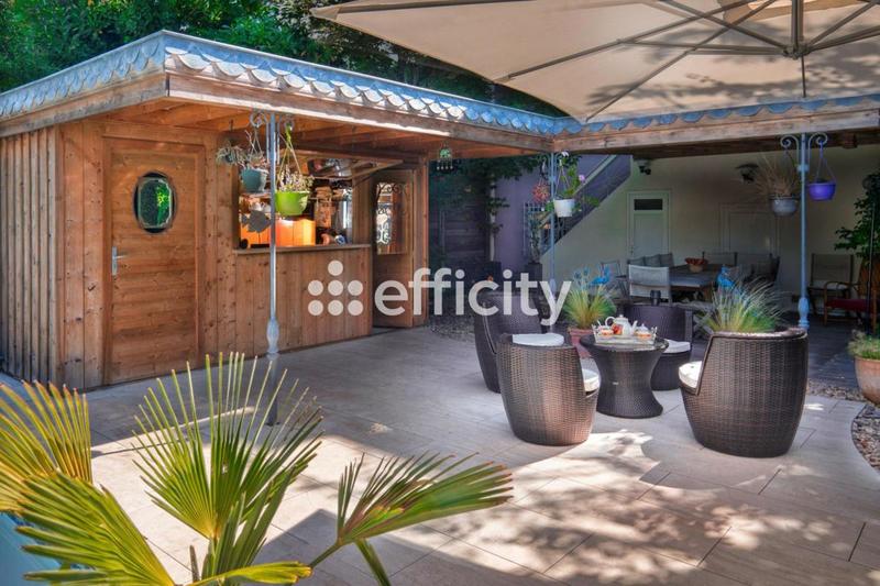 Maison - 160 m² - 7 pièces