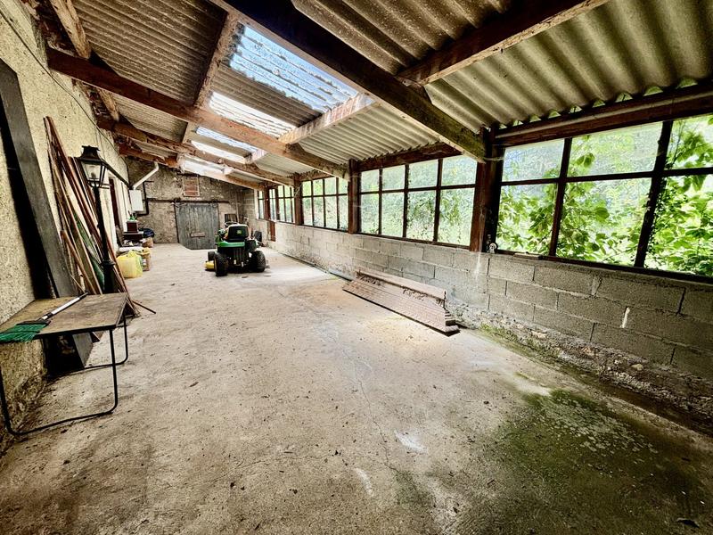 Maison traditionnelle - 228 m² - 4 pièces