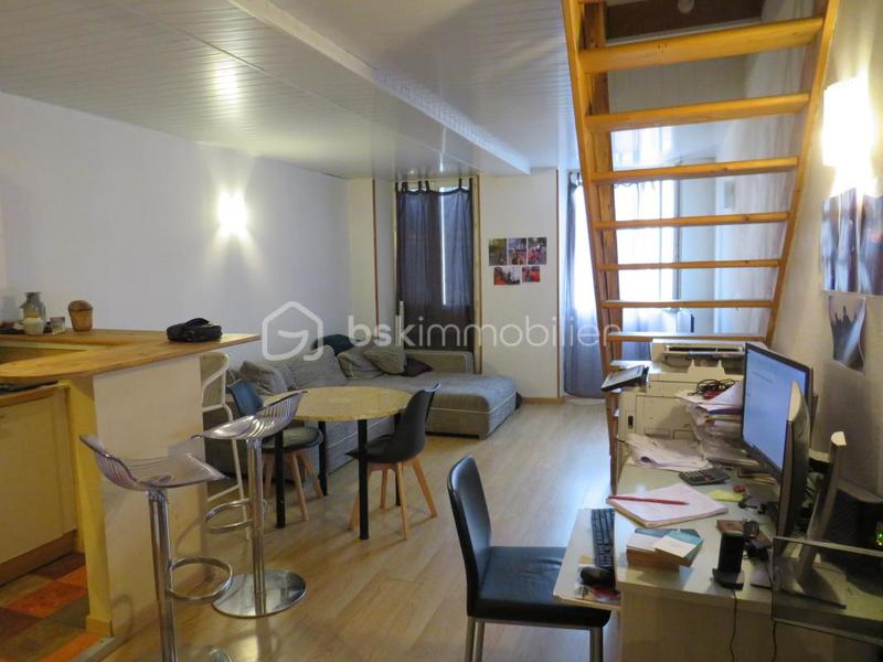 Maison - 200 m² - 6 pièces