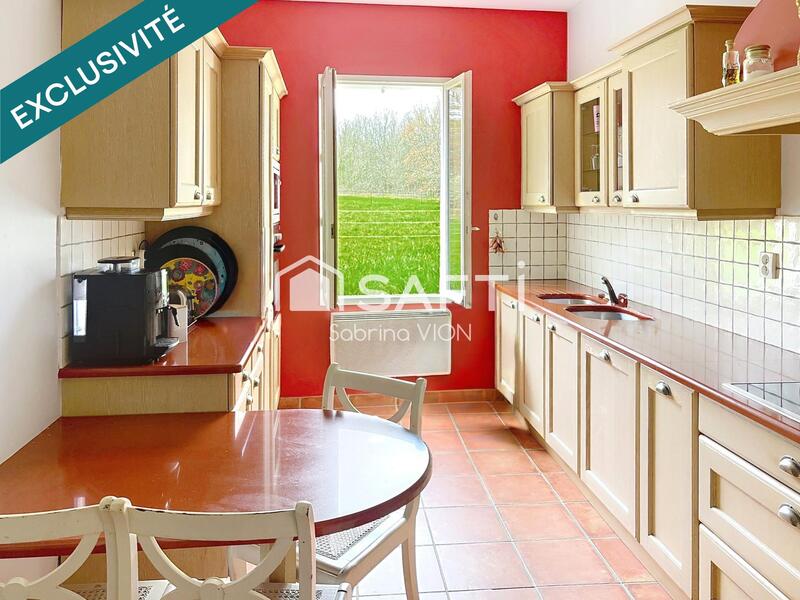 Maison - 156 m² - 7 pièces