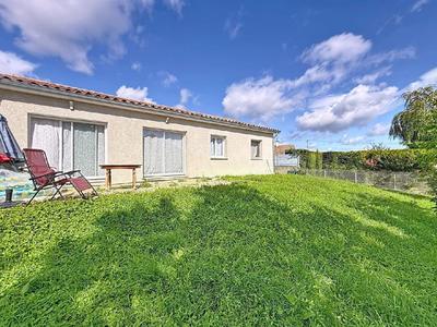 Maison - 104 m² - 4 pièces