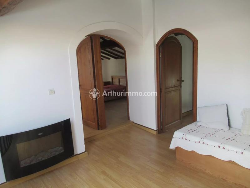 Maison - 274 m² - 8 pièces