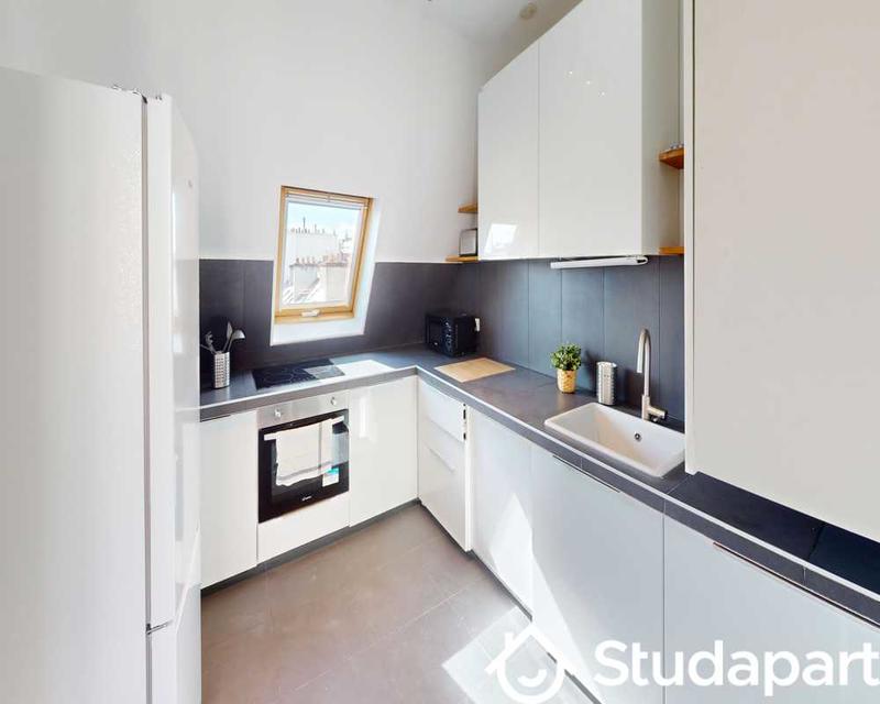 Chambre - 160 m² - 1 pièce