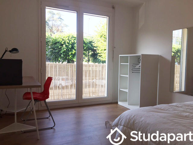 Chambre - 12 m² - 1 pièce