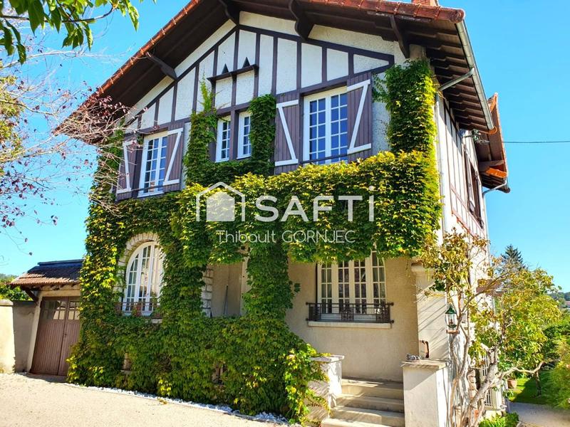 Maison de village - 130 m² - 7 pièces